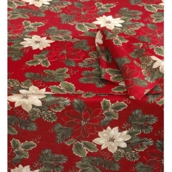 Bardwil Linens Poinsettia Pine Tablelcoth oblong - Picture 2 of 4